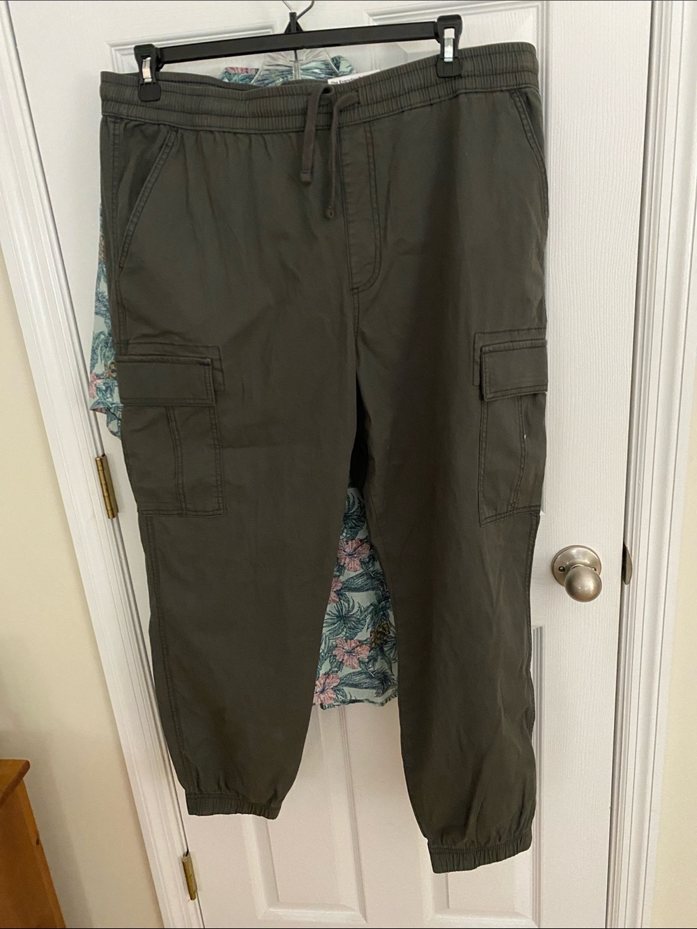 Sonoma Olive Green Cargo Joggers with Drawstring